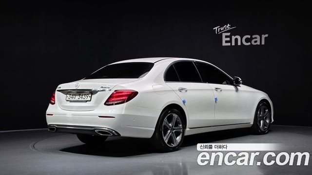 Mercedes-Benz E-Class из Кореи Encar
