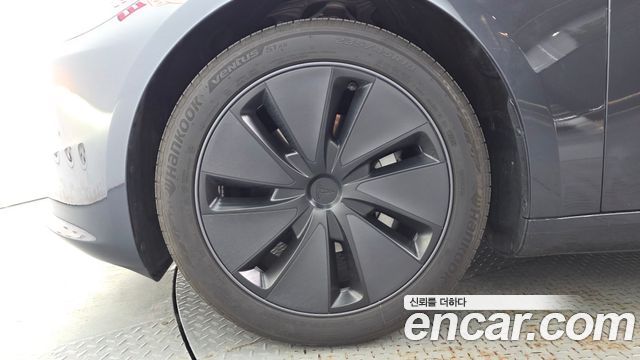 Tesla Model 3 RWD — пробег 28 827 км — фото 5 из 5