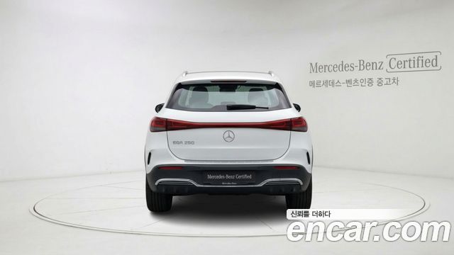 Mercedes-Benz EQA EQA250 AMG Line — пробег 10 276 км — фото 4 из 5