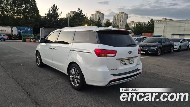 Kia Carnival из Кореи Encar