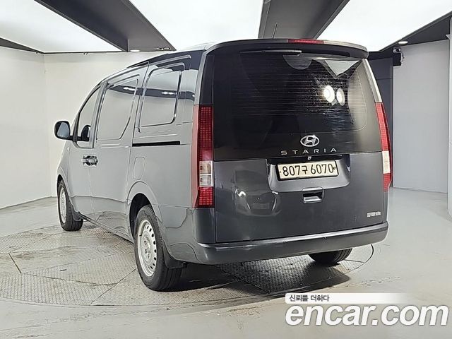 Hyundai Staria Cargo 3-Seater Smart — пробег 129 697 км — фото 3 из 5