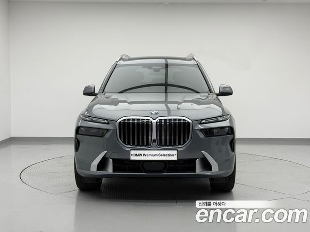 BMW X7 xDrive 40d Design Pure Excellence 7-Seater — пробег 10 600 км — фото 2 из 5