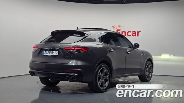 Maserati Levante 3.0 AWD Modena — пробег 62 742 км — фото 2 из 5