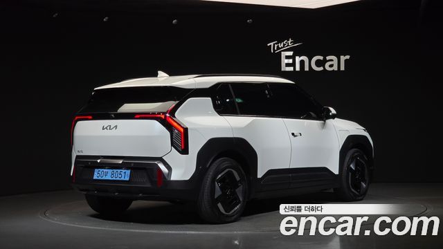 Kia EV3 из Кореи Encar