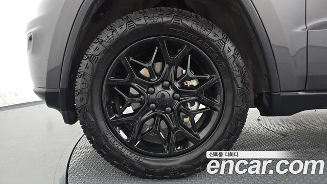 Jeep Cherokee из Кореи Encar
