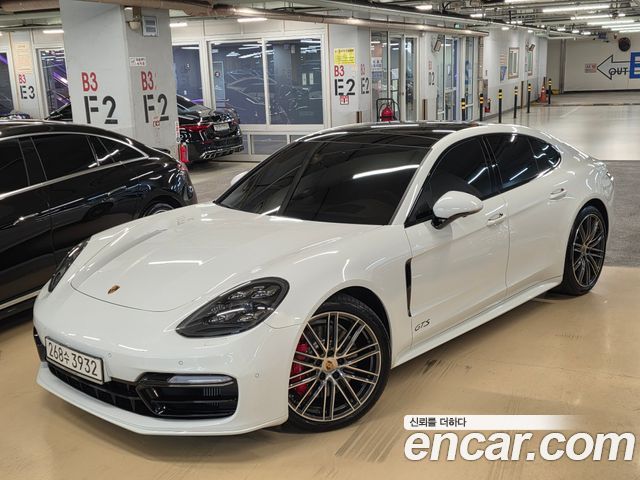 Porsche Panamera 4.0 GTS — пробег 56 300 км — фото 1 из 5