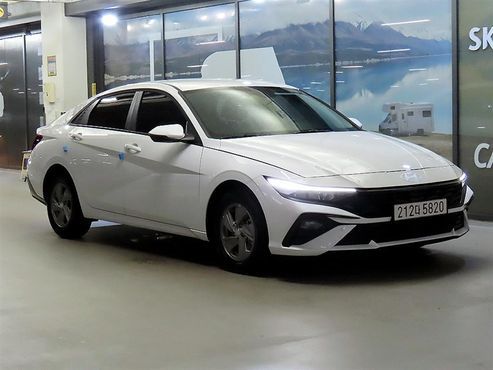 Hyundai AVANTE 1.6 Smart — пробег 4 172 км — фото 1 из 5