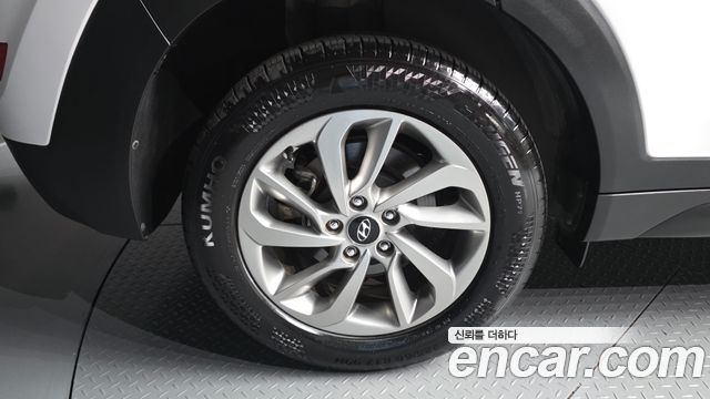 Hyundai Tucson Gasoline 1.6 turbo 2WD Style — пробег 179 020 км — фото 5 из 5