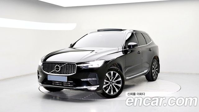 Volvo XC60 B5 Ultimate Bright — пробег 95 940 км — фото 1 из 5