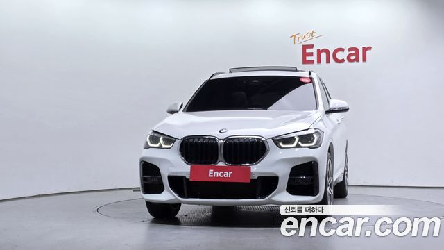 BMW X1 xDrive 20i M Sport — пробег 33 635 км — фото 3 из 5