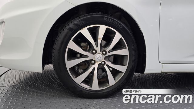 Hyundai Accent из Кореи Encar