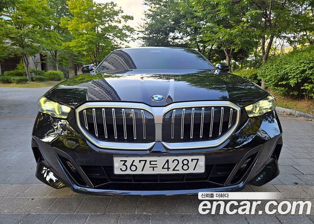 BMW 5-Series 530i xDrive M Sport — пробег 50 614 км — фото 1 из 5