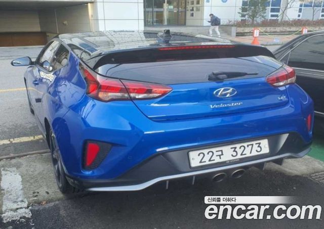 Hyundai Veloster 1.6 Turbo Sport Core — пробег 106 622 км — фото 4 из 5