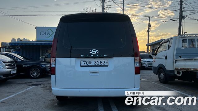 Hyundai Staria Tourer 11-Seater Modern — пробег 59 882 км — фото 4 из 5