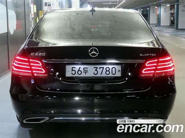 Mercedes-Benz E-Class из Кореи Encar