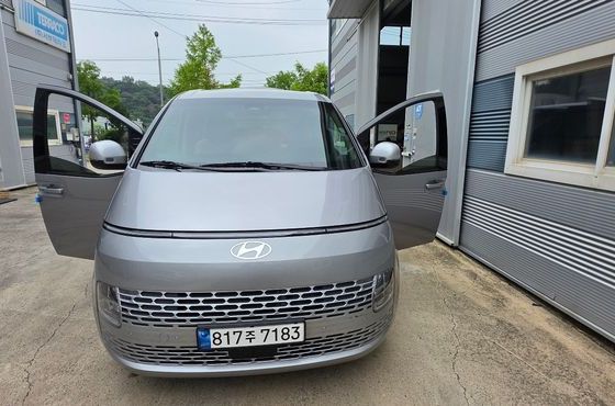 Hyundai Staria Cargo 5-Seater Modern — пробег 64 000 км — фото 1 из 5