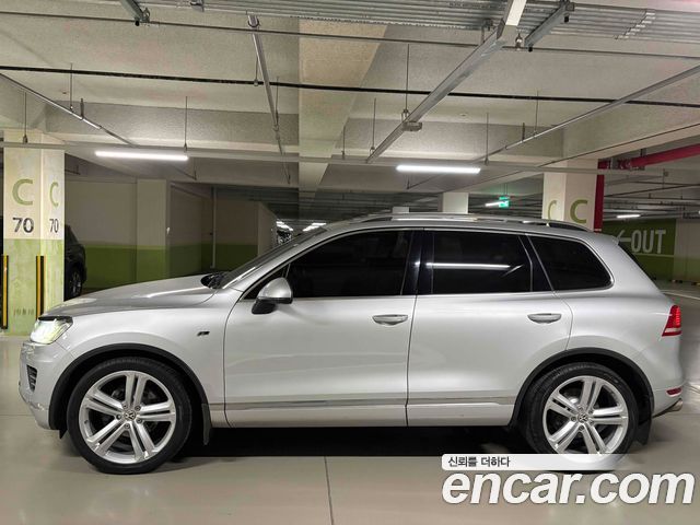Volkswagen Touareg V6 3.0 TDI Bluemotion 7P5 — пробег 210 000 км — фото 2 из 5