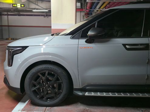 Kia Carnival HEV 7-Seater X Line — пробег 9 000 км — фото 5 из 5