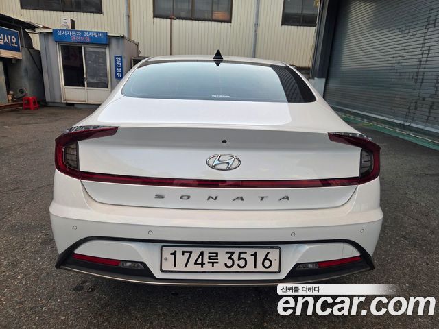 Hyundai Sonata 2.0 Premium — пробег 113 154 км — фото 3 из 5