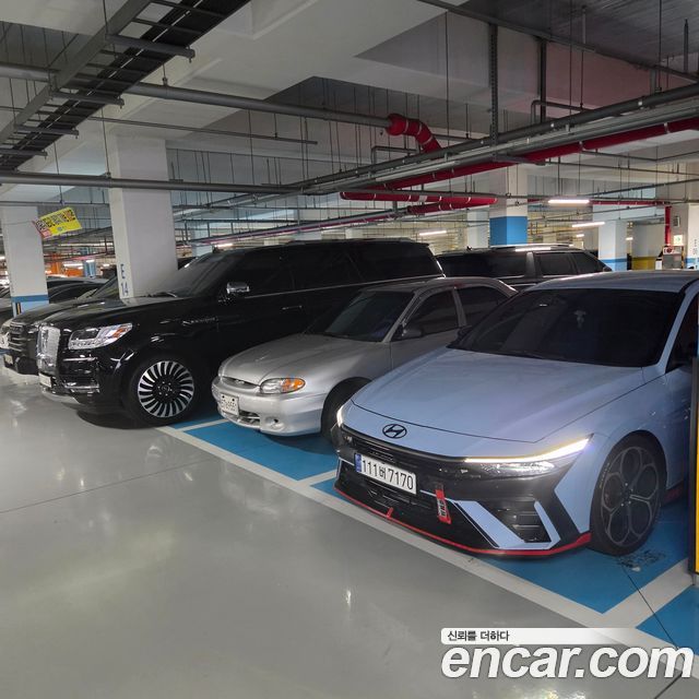 Hyundai AVANTE 2.0 N — пробег 12 000 км — фото 4 из 5