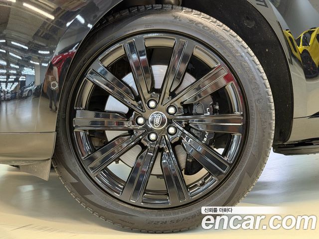 Land Rover Range Rover P530 Autobiography Long Wheel Base — пробег 33 000 км — фото 4 из 5
