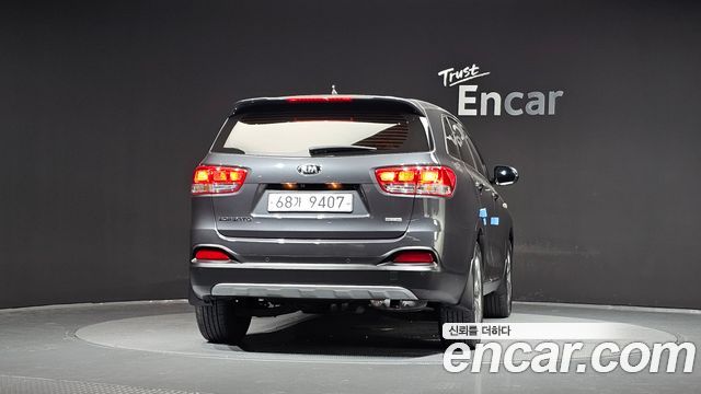 Kia Sorento Diesel 2.0 2WD Deluxe — пробег 125 098 км — фото 4 из 5