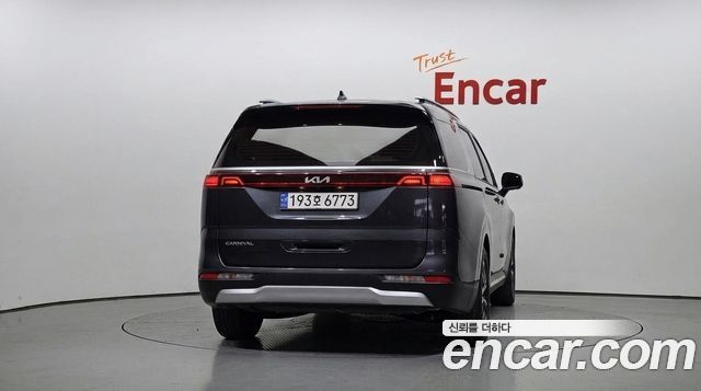 Kia Carnival из Кореи Encar