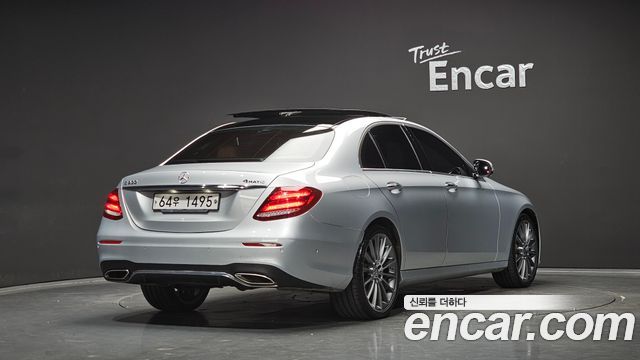 Mercedes-Benz E-Class E300 4MATIC AMG Line — пробег 142 651 км — фото 2 из 5
