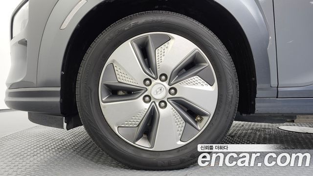 Hyundai Kona из Кореи Encar