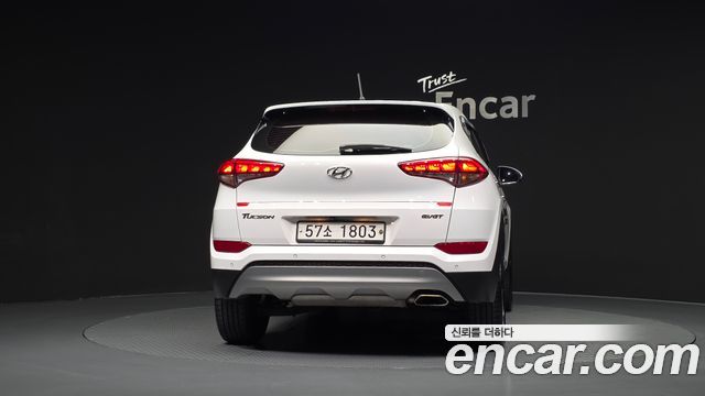Hyundai Tucson Diesel 1.7 2WD Style Fever — пробег 162 952 км — фото 4 из 5