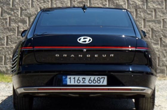 Hyundai Grandeur 2,5 Gasoline 2WD Premium — пробег 15 800 км — фото 3 из 5