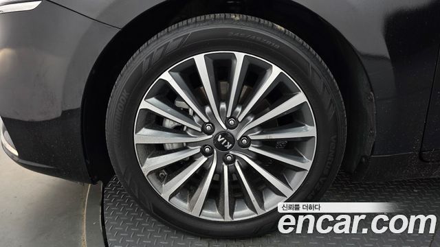 Kia K7 из Кореи Encar