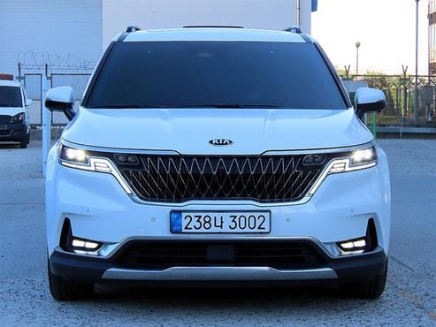 Kia Carnival Diesel 9-Seater Signature — пробег 104 978 км — фото 1 из 5