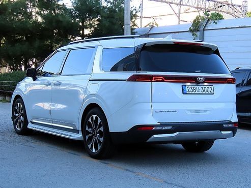 Kia Carnival Diesel 9-Seater Signature — пробег 104 978 км — фото 3 из 5