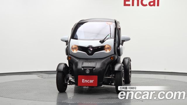 Renault (Samsung) Twizy Intens(2-seater) — пробег 3 296 км — фото 3 из 5