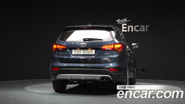 Hyundai Santafe Diesel(e-VGT) 2.0 2WD Premium — пробег 124 098 км — фото 4 из 5