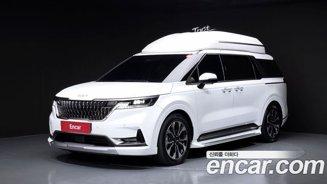 Kia Carnival Gasoline 9-Seater Hi Limousine Signature — пробег 23 685 км — фото 1 из 5