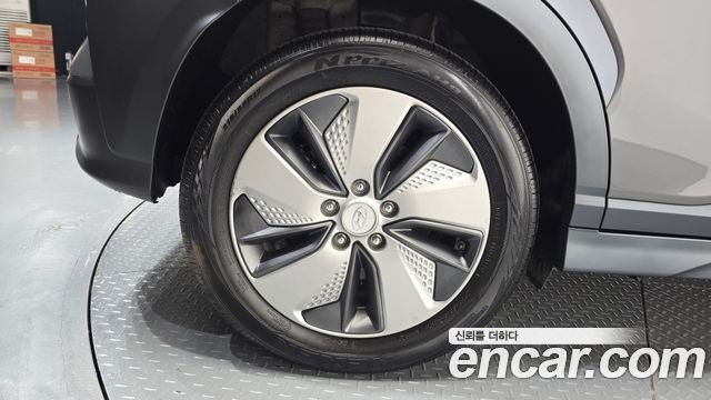 Hyundai Kona из Кореи Encar