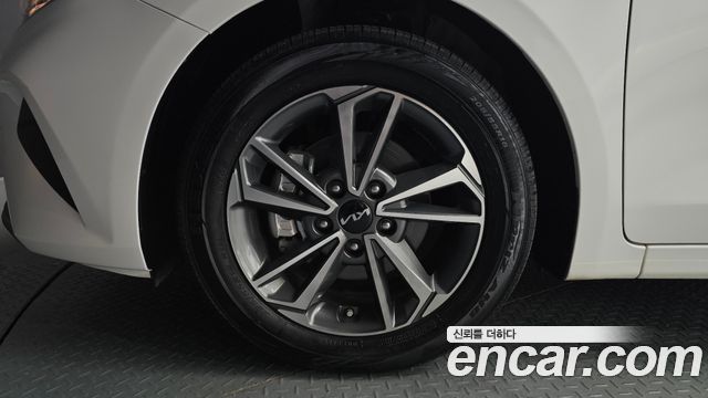 Kia K3 из Кореи Encar
