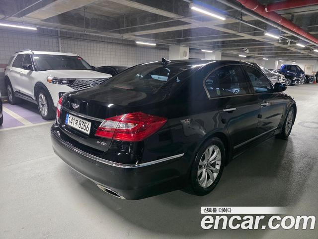 Hyundai Genesis из Кореи Encar