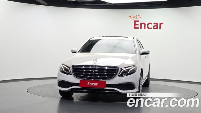 Mercedes-Benz E-Class E220d 4MATIC Exclusive — пробег 96 922 км — фото 3 из 5