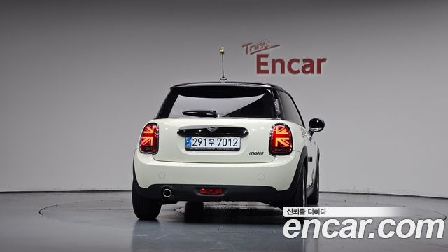 Mini Cooper из Кореи Encar