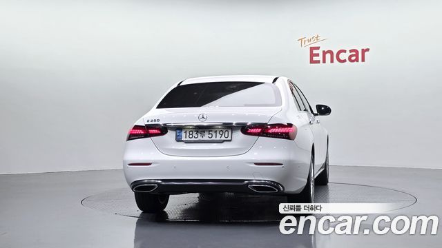 Mercedes-Benz E-Class из Кореи Encar