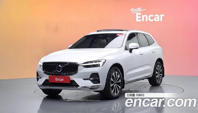 Volvo XC60 B5 Ultimate Bright — пробег 48 944 км — фото 1 из 5
