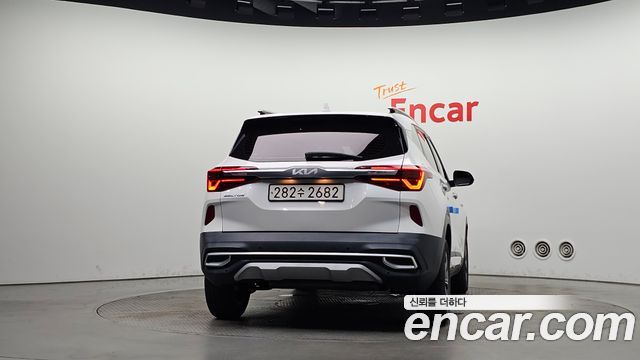 Kia Seltos из Кореи Encar