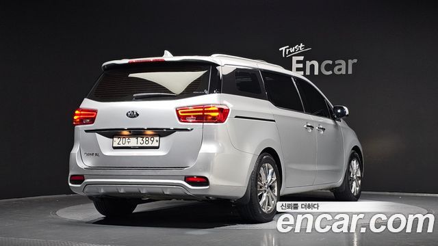 Kia Carnival 9-Seater Noblesse Special — пробег 212 228 км — фото 2 из 5