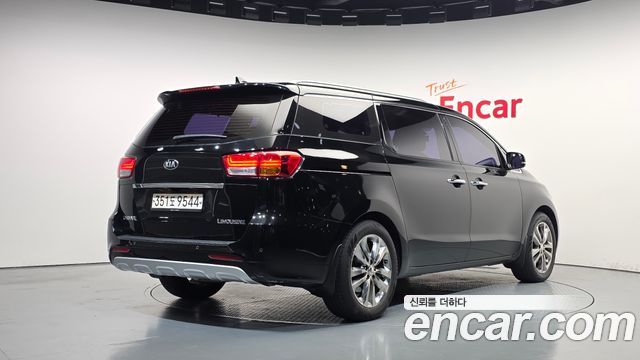 Kia Carnival 7-seater Limousine VIP — пробег 149 590 км — фото 2 из 5