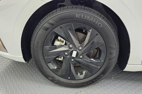 Hyundai AVANTE Smart — пробег 12 878 км — фото 5 из 5