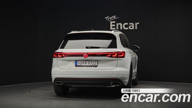 Volkswagen Touareg 3.0 TDI Prestige — пробег 50 км — фото 4 из 5