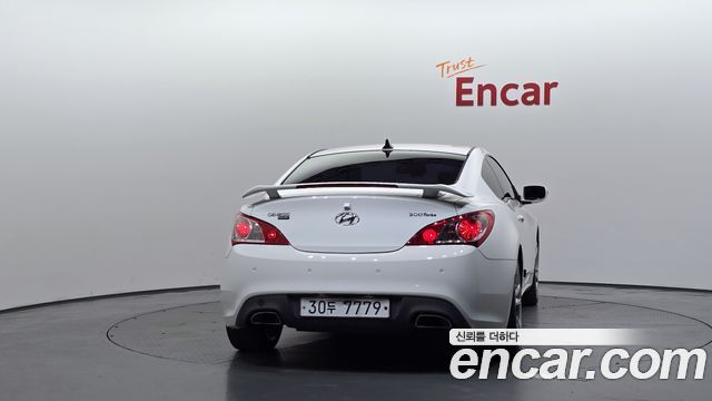 Hyundai Genesis из Кореи Encar
